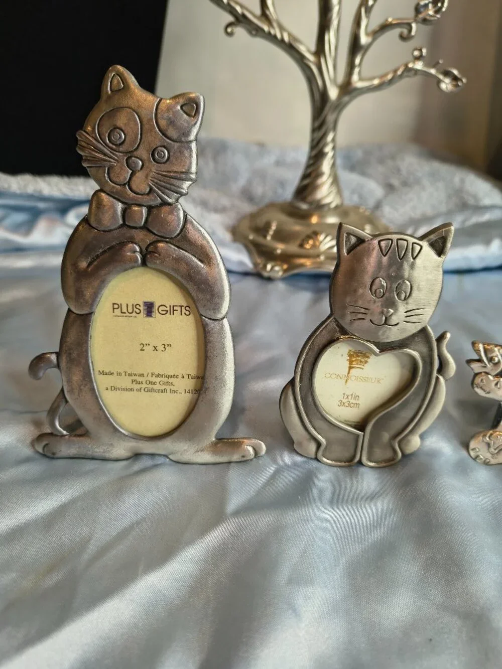 Set of 3 Silver Tone Cat Frames